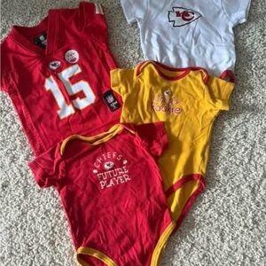NFL Red and Yellow Kids Bodysuits Set